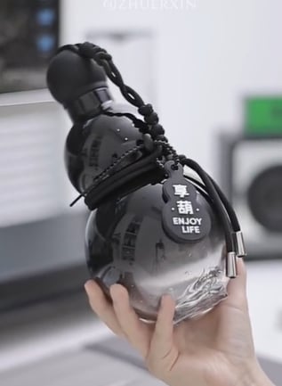 Gourd Water Bottle 30oz Chinese Retro-Inspired