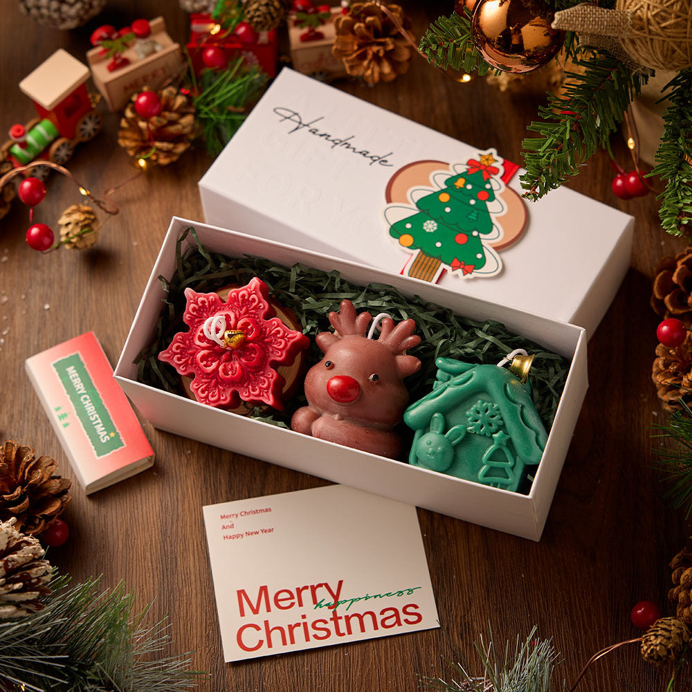 Creative Christmas Scented Candle Set – Gingerbread Man, Snowflake & Tree Design with Wooden Tray | Holiday Home Decor & Gift Idea