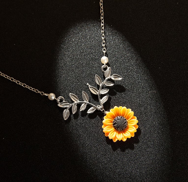 "Sunshine" Sunflower Heart Necklace Jewelry Gift